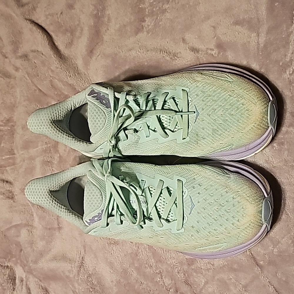 Hoka Clifton 9 shoes